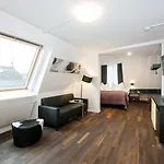 Hottingen - Near Old Town And Hotel 3*