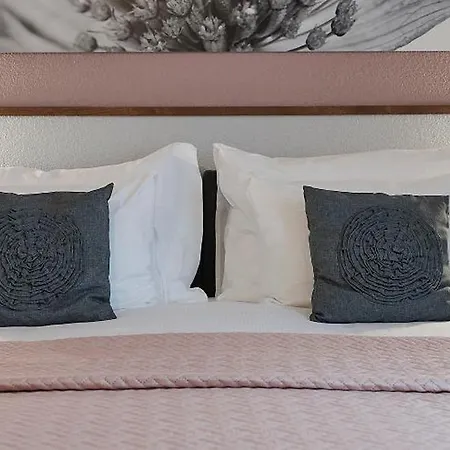 Hottingen - Near Old Town And 3*