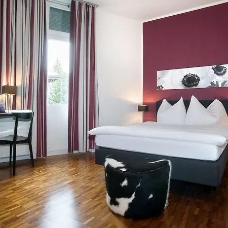 Hottingen - Near Old Town And