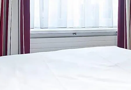 Otel Hottingen - Near Old Town And