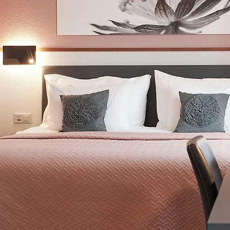 Otel Hottingen - Near Old Town And