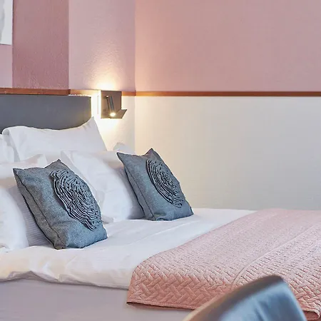 Otel Hottingen - Near Old Town And 3*
