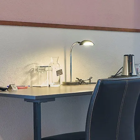 Hottingen - Near Old Town And Hotell 3*